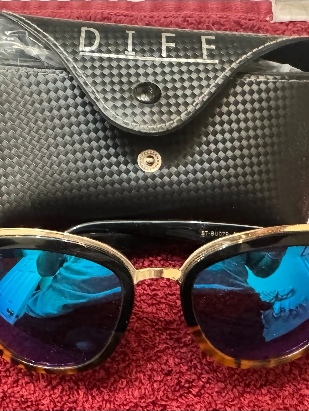 Diff women’s Rose blue Mirrored Tortoiseshell Frame Sunglasses